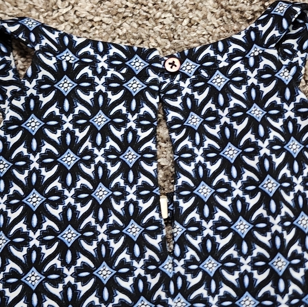 White House Black Market blue Spring Summer halter tank XS like new. - Picture 4 of 11